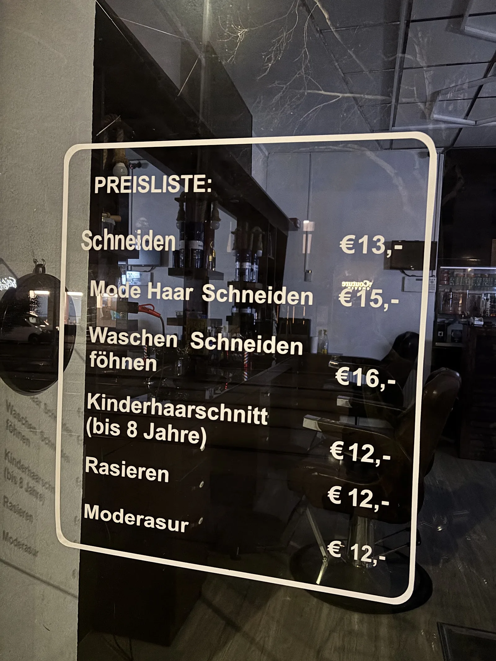 Blick in den Salon